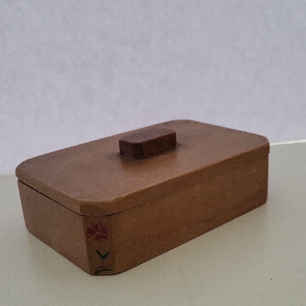 Vintage Three Mountaineers Wooden Box with Red Floral Accent